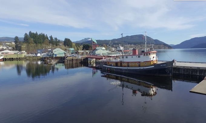 Port Alberni Boat Rental | Upper Deck w/ private bathroom double #36