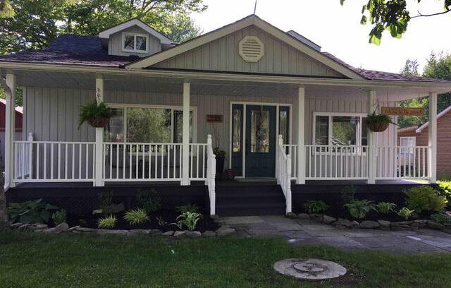 Innisfil Cabin | Cottage near Gilford, ON. Relax by Lake Simcoe