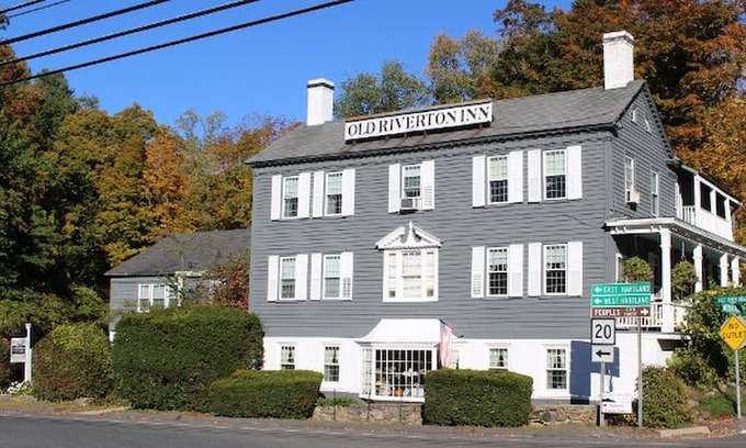 Riverton Bed & Breakfast | Old Riverton Inn Bed and Breakfast