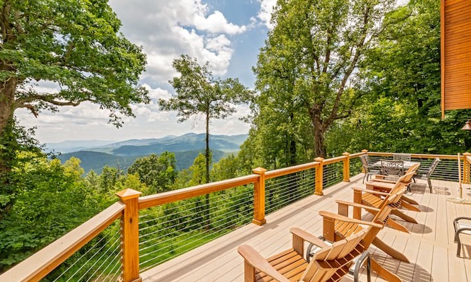 Old Fort Cabin | Miller High Life