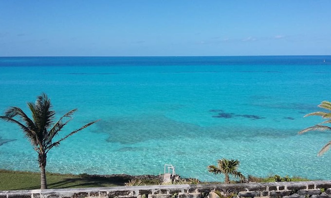 Sandys Apartment | Wrexford Cottage - Oceanside Apartment for 2