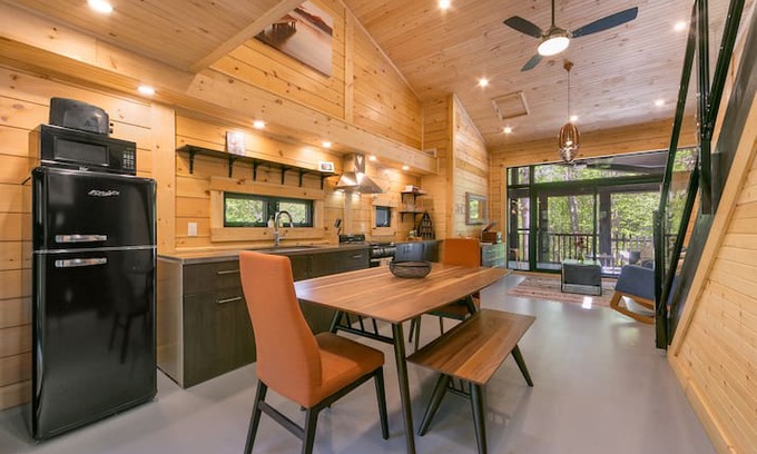 Gravenhurst House | Muskoka’s Luxury Tiny House