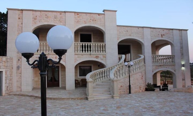 Fasano Bed & Breakfast | Holiday Gli Archi Camera Grand Deluxe Aurelia