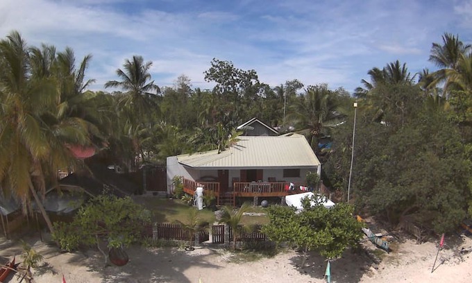 Dumaguete House | Juvy's Beach House