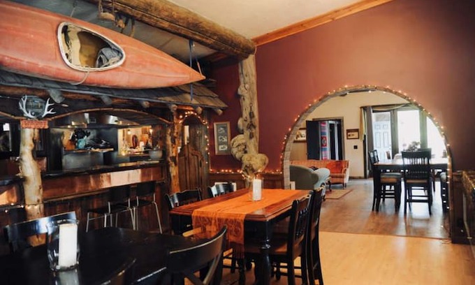 Salmon Villa | Sweet Water Hollow on the Salmon River
