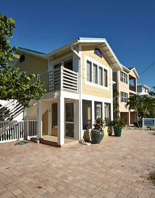 Bradenton Beach Apartment | Las Palmas Beach Rentals unit 2
