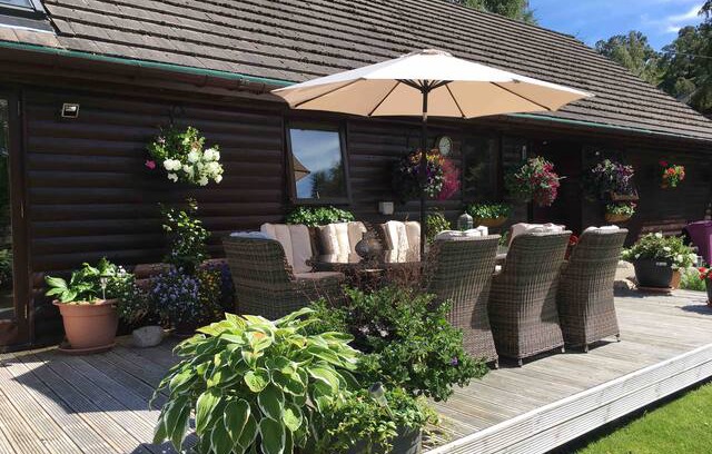 Glenlivet Cabin | Glenburn lodge on the banks of the river Spey