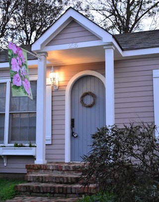 Holly Springs Cabin | The Hummingbird Cottage with Homecooked Breakfast!