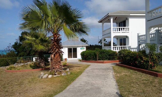 Shoal Bay Villa | Milly's Inn 2
