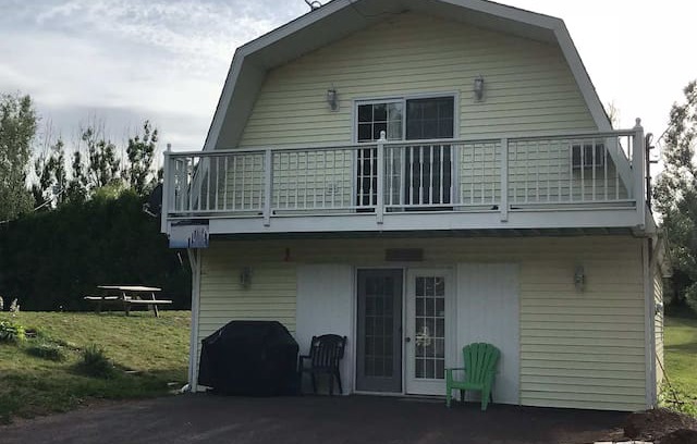 Jemseg Cabin | Large cottage @ Grand Lake Whites Cove (Jemseg)