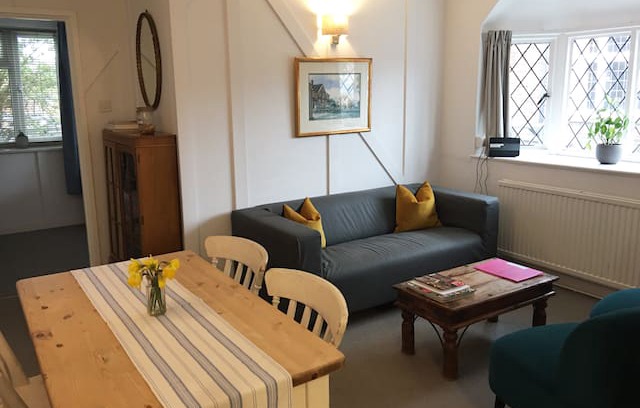 Itchenor Cabin | The Ship Inn Cottage - Bright & Cosy Accommodation