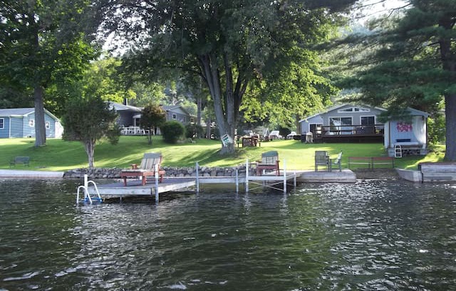 Tully Cabin | Song Lake Waterfront Cottage Tully