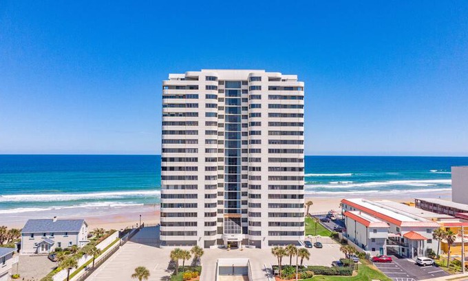 Seabreeze Park Apartment | Oceanfront Horizons Condominium -3BR/2BA - #1701
