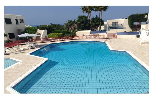 Chlorakas Apartment | Pelagos Hill Apartment with Good Sea Views