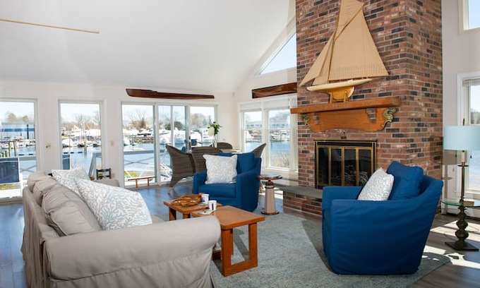 North Kingstown House | Haigh House, waterfront home in Wickford village
