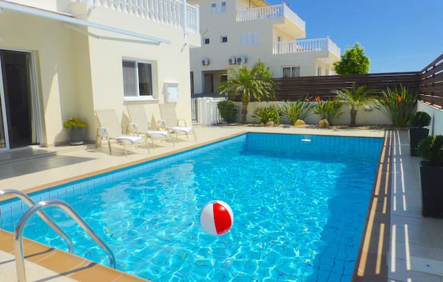 Ayia Napa House | Luxury Nissi Golden Sands Villa (9) Free WiFi