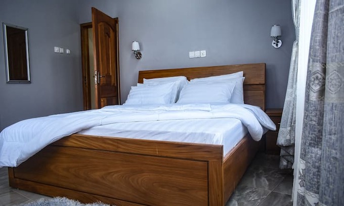 Mamfe Bed & Breakfast | PRESTIGE GUEST HOUSE