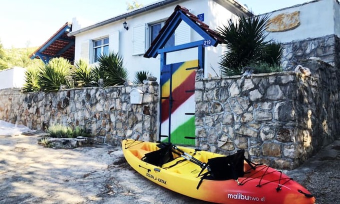 Zavala House | Beach Cottage "Lento" & Boat House & Tandem Kayak