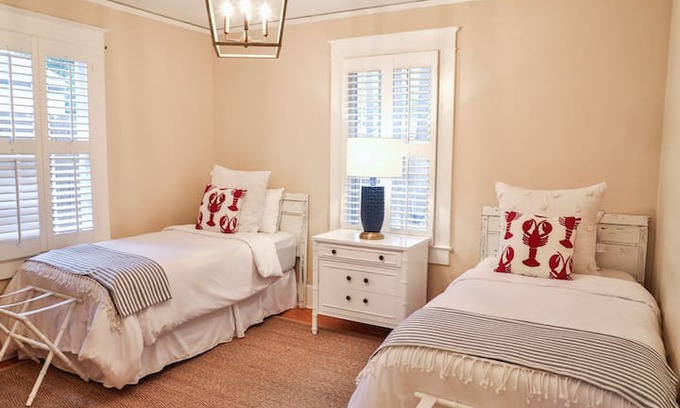 Augusta House | Bella Grace Cottage- Clean, Comfy & Available Now