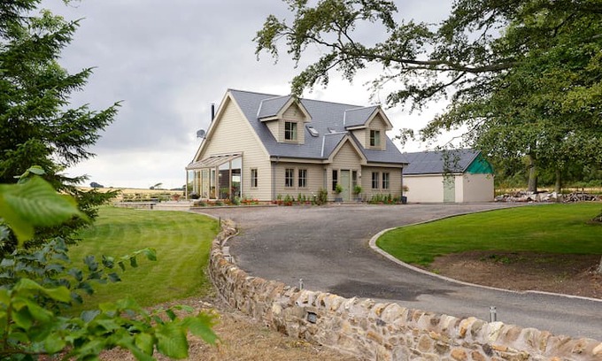 St. Andrews House | Claremont Lodge, St. Andrews