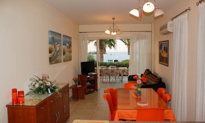 Latchi House | On the beach house latsi