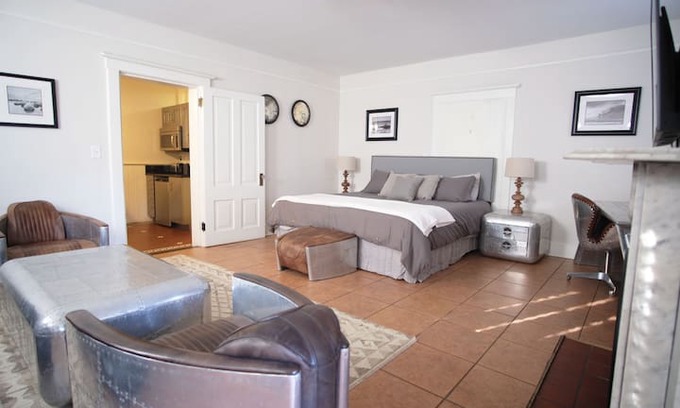 Historic District - North House | Pasadena Suite at the Hamilton House