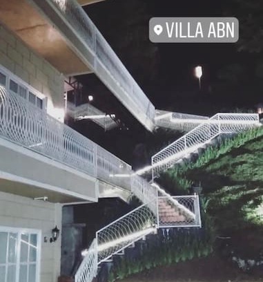 Cipanas Hotel | Villa abn a white cozy elegant villa puncak