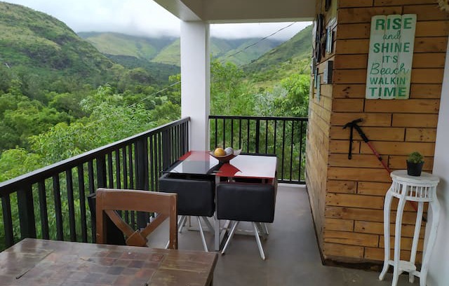 Pundaquit House | HILLTOP HOUSE near the Mountains, River & Beach