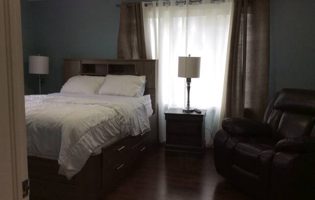 Saint Lawrence Apartment | Laurentian rentals
