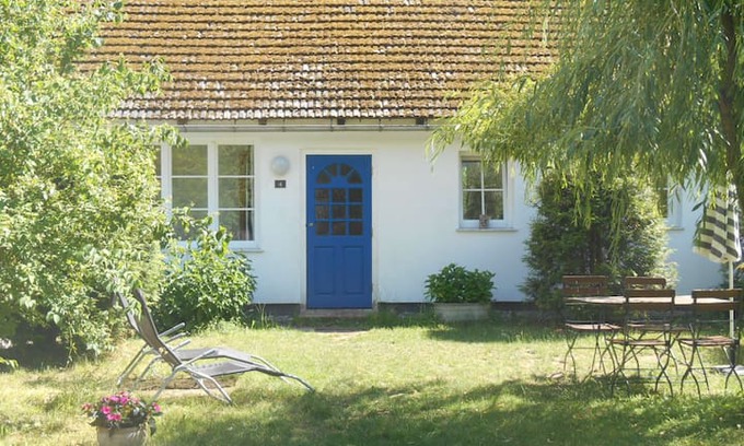 Oberhavel Apartment | Stechlinsee idyllisches Cottage im Wald 4