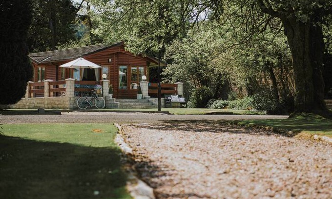 Arden Villa | Walled Garden Lodges, Loch Lomond