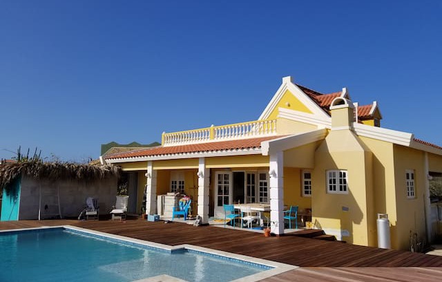 Noord Villa | Aruba private villa with luxury swimming pool.