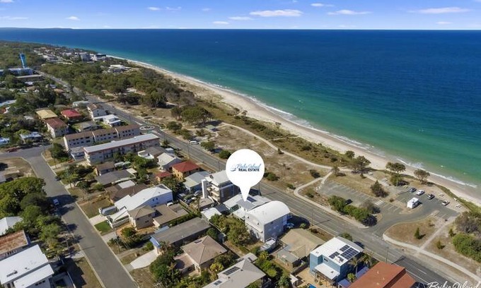 Woorim House | ENTERTAINERS DELIGHT ON THE BEACH