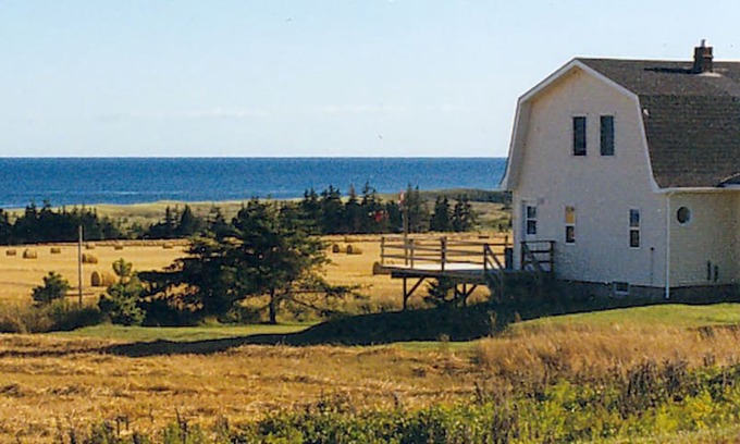 Bothwell House | Sea Seekers - Ocean View Country Cottage