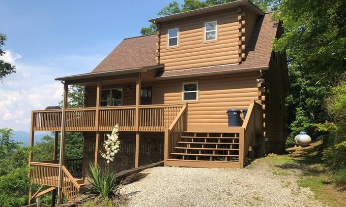 Bryson City Cabin | Above The Trees