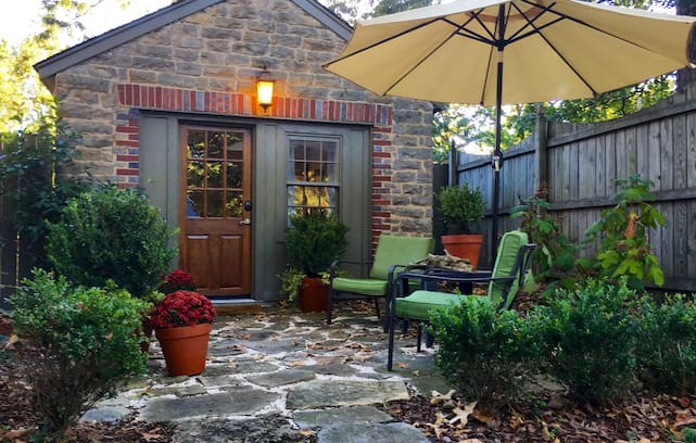 North Florence House | Cozy Carriage House in Downtown Florence, AL