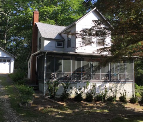 Cutchogue House | Summer Getaway