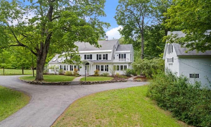 Bow House | Intermaples: The Bow House - A Retreat on 50 Acres