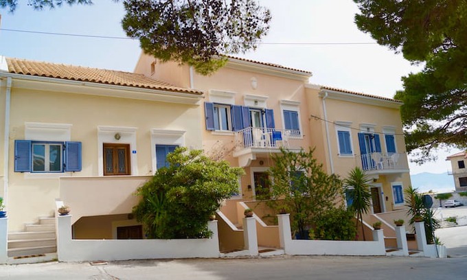 Frourion Apartment | Seapath 4 - Between Two Seas