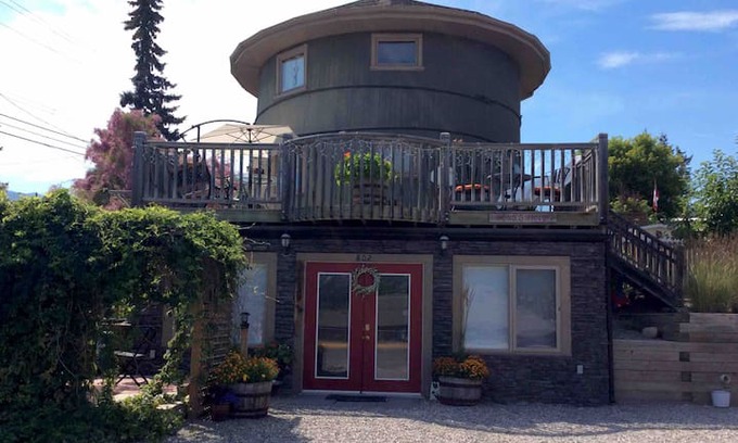 East Kootenay House | King’sHaven Suite