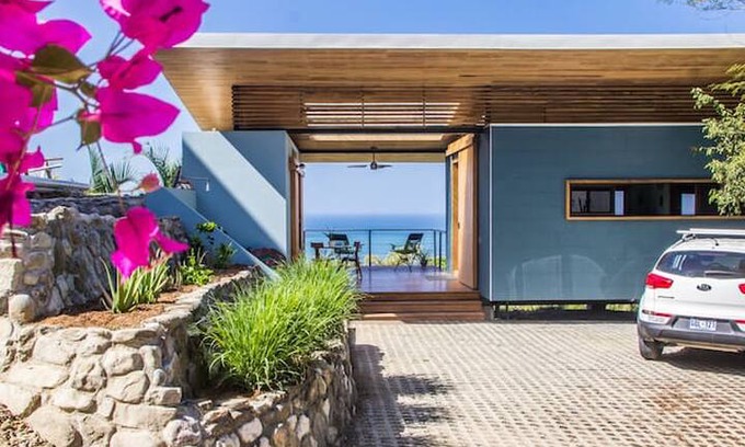 Carmen House | Casa Koru