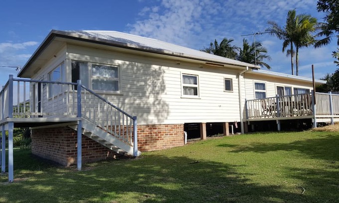 Scotts Head House | The Good Life