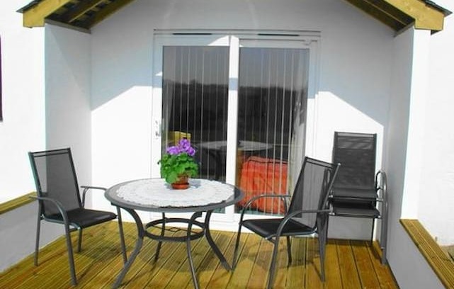 St. Keverne Cabin | Blue Feathers Cottage at Parc-An-Grouse.