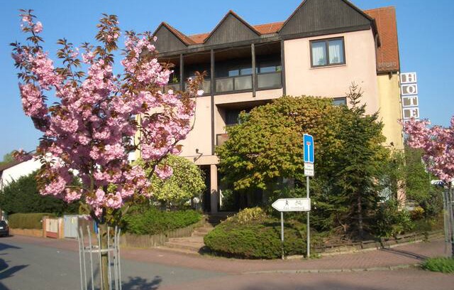 Friedrichsdorf Apartment | Möbl. 3 Zi. Wohnung H8