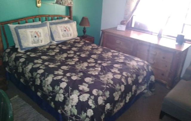 Dunlap Other | Cyndi's Snowline Lodge Rm3