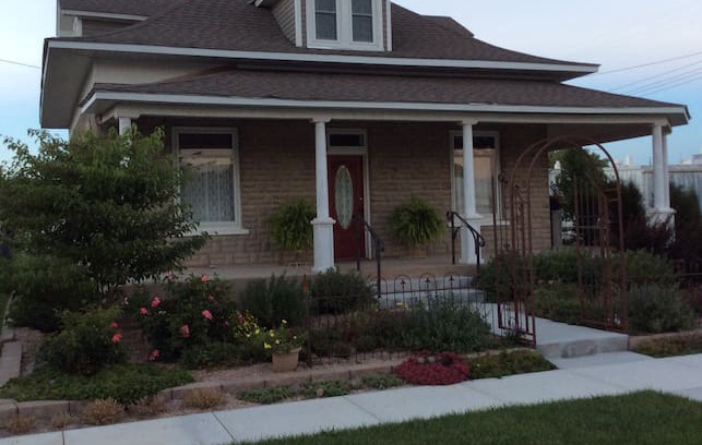 Henderson House | The Greystone in Henderson, Nebraska