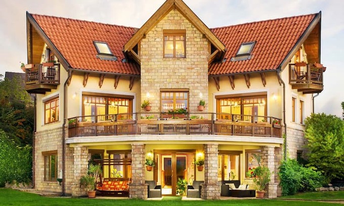 District XXII Villa | Luxury VILLA indoor swimming pool 8 bdr