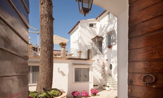 Sant'Agata sui Due Golfi Apartment | Casa Laura, S'Agata Sui Due Golfi, Amalfi Coast
