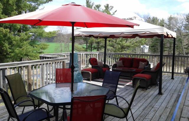 Elizabethtown-Kitley House | MJ's Country Inn - A True Home away from Home!