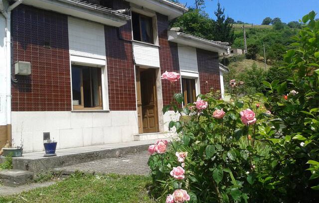 Salas Municipality House | Vive Asturias. Casa con Buhardilla de Ensueño